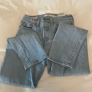Levi’s Button Fly Wedgie Jean - Size 24